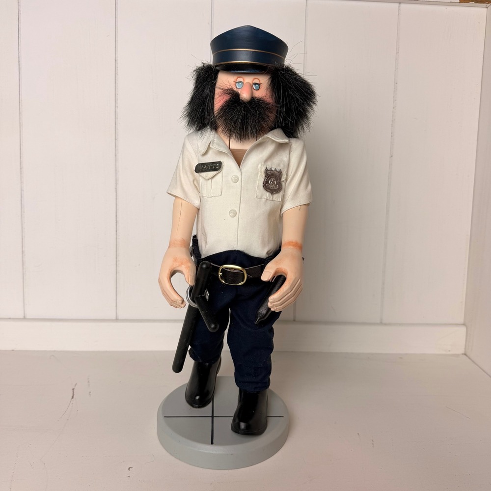 Zim's Flat Foot Police Officer Z02-111 Heirloom Collectibles 2002 13" w/ Box - Picture 2 of 7